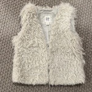 Gap vest for girls